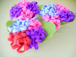 フェルトフラワーを作りました。