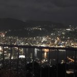 張りつめた空気